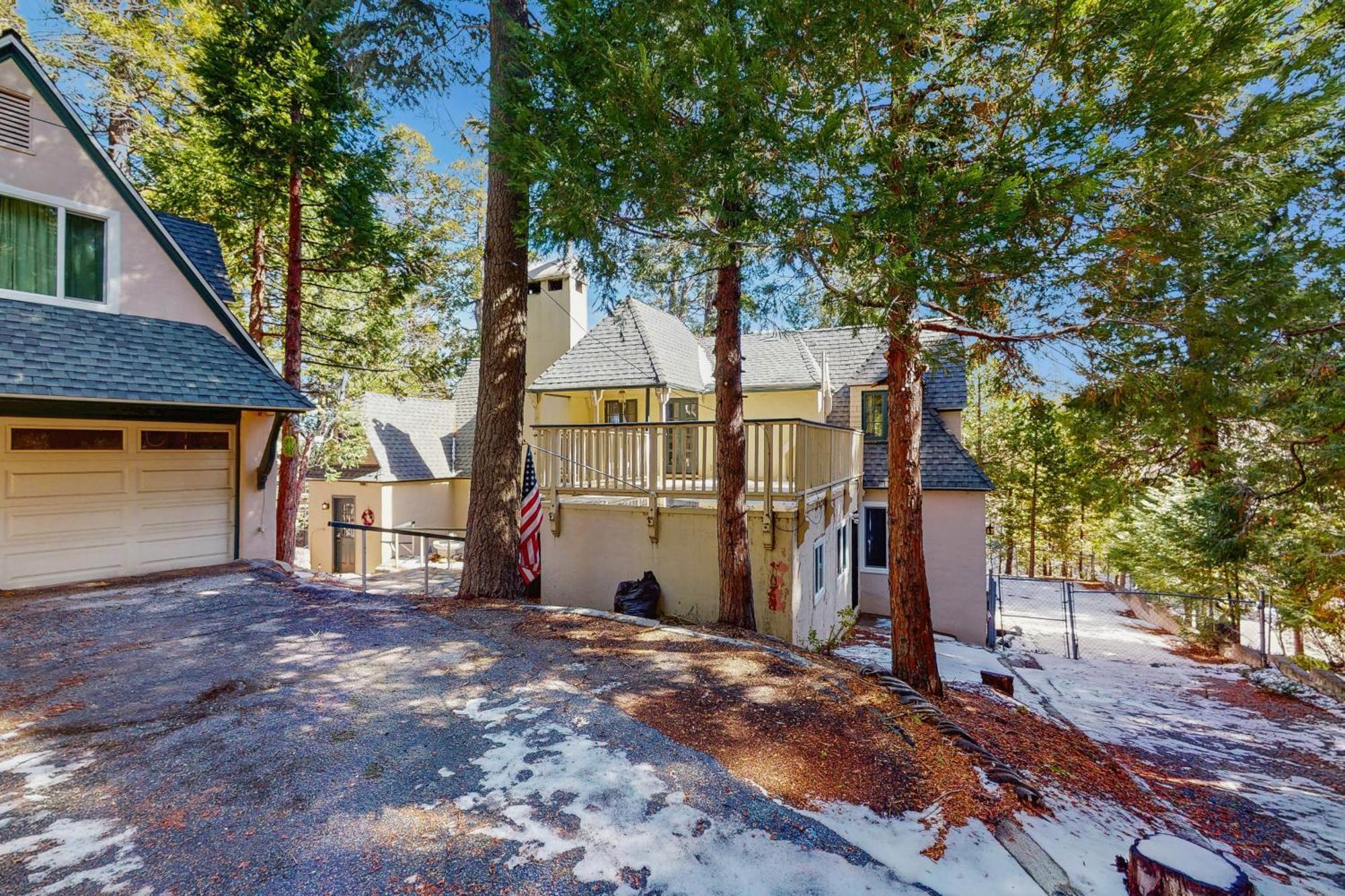 Vintage Village Walk Cottage Lake Arrowhead Exterior photo